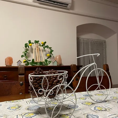 La Casa Dei Cedri 2 Lägenhet Salò